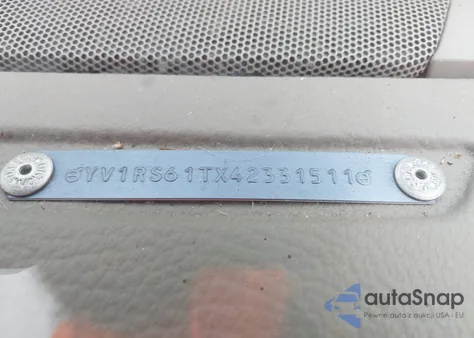 2004 Volvo S60 2.4 z USA, uszkodzony, nr VIN YV1RS61TX42331511